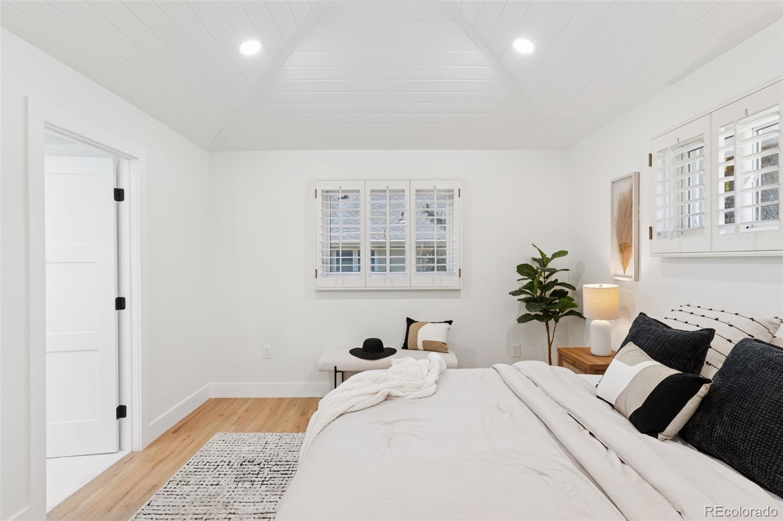 MLS Image #22 for 3775 s forest way,denver, Colorado