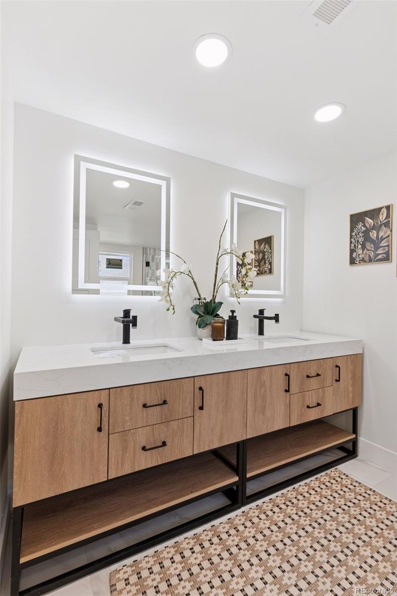 MLS Image #26 for 3775 s forest way,denver, Colorado