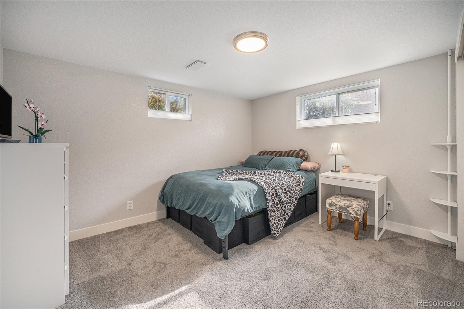 MLS Image #14 for 8299 e kenyon avenue,denver, Colorado