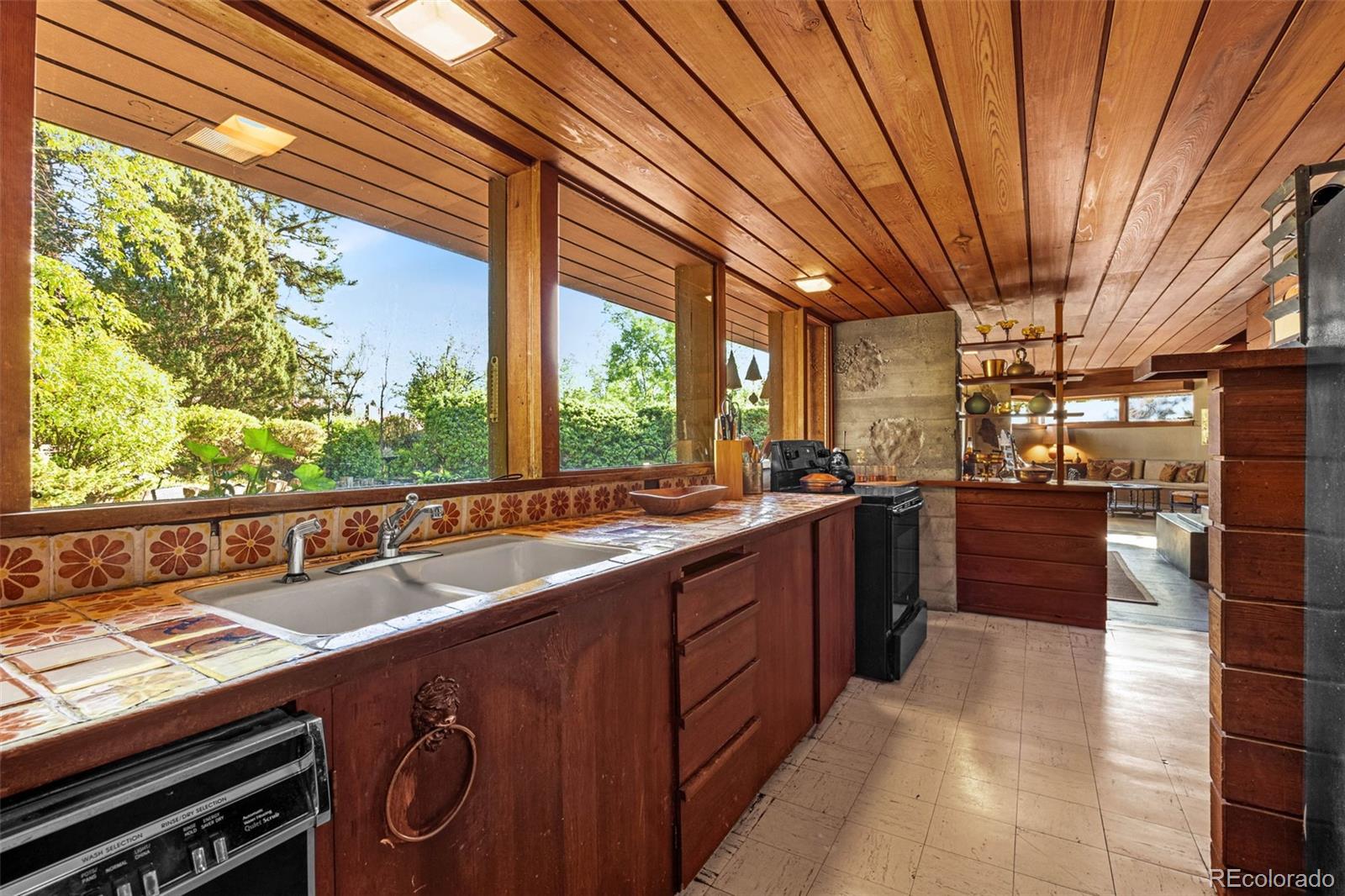 MLS Image #15 for 1455  la mesa street,colorado springs, Colorado