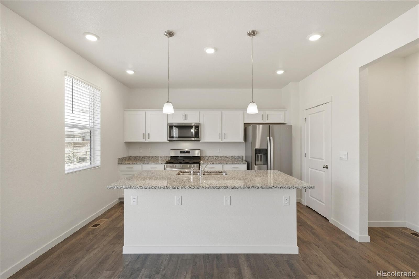 MLS Image #14 for 842 n deer park street,watkins, Colorado