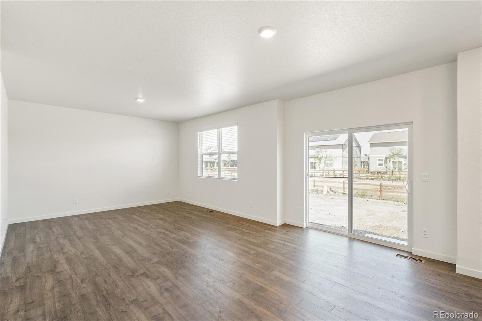 MLS Image #6 for 842 n deer park street,watkins, Colorado