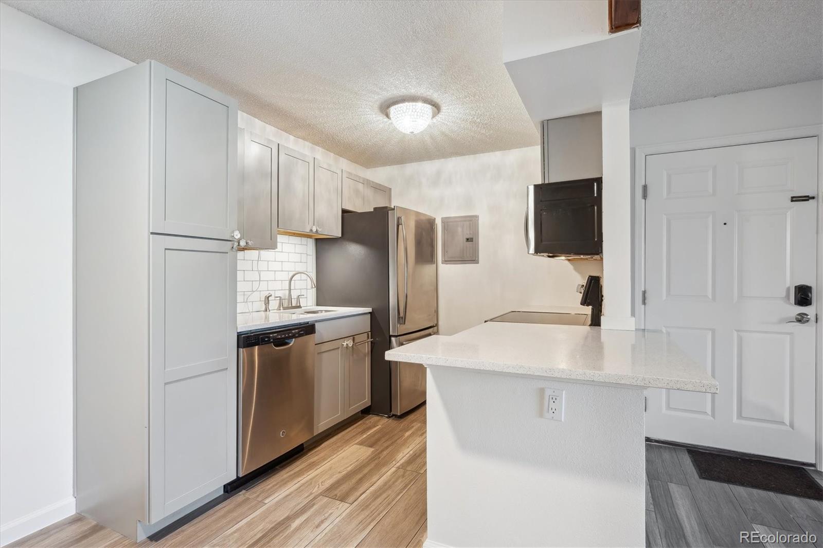 MLS Image #7 for 10150 e virginia avenue,denver, Colorado