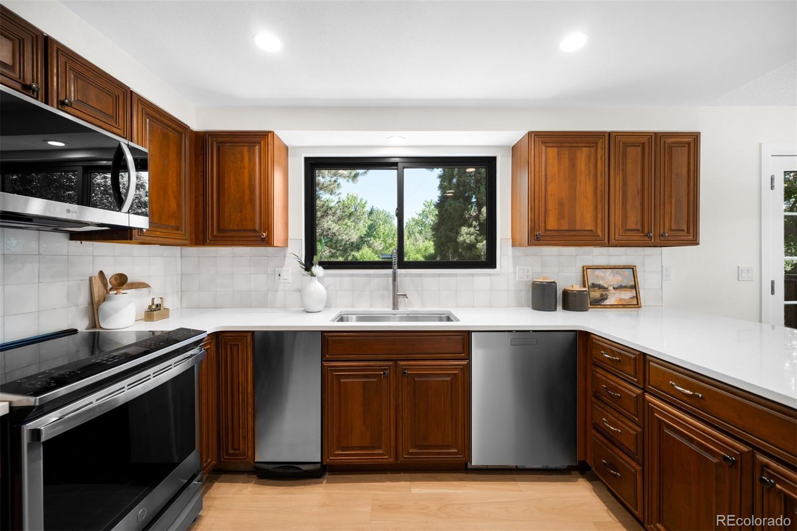 MLS Image #13 for 7308 s steele circle,centennial, Colorado
