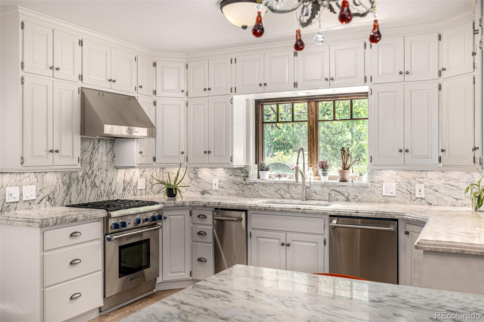 MLS Image #10 for 1795 n monaco st parkway,denver, Colorado