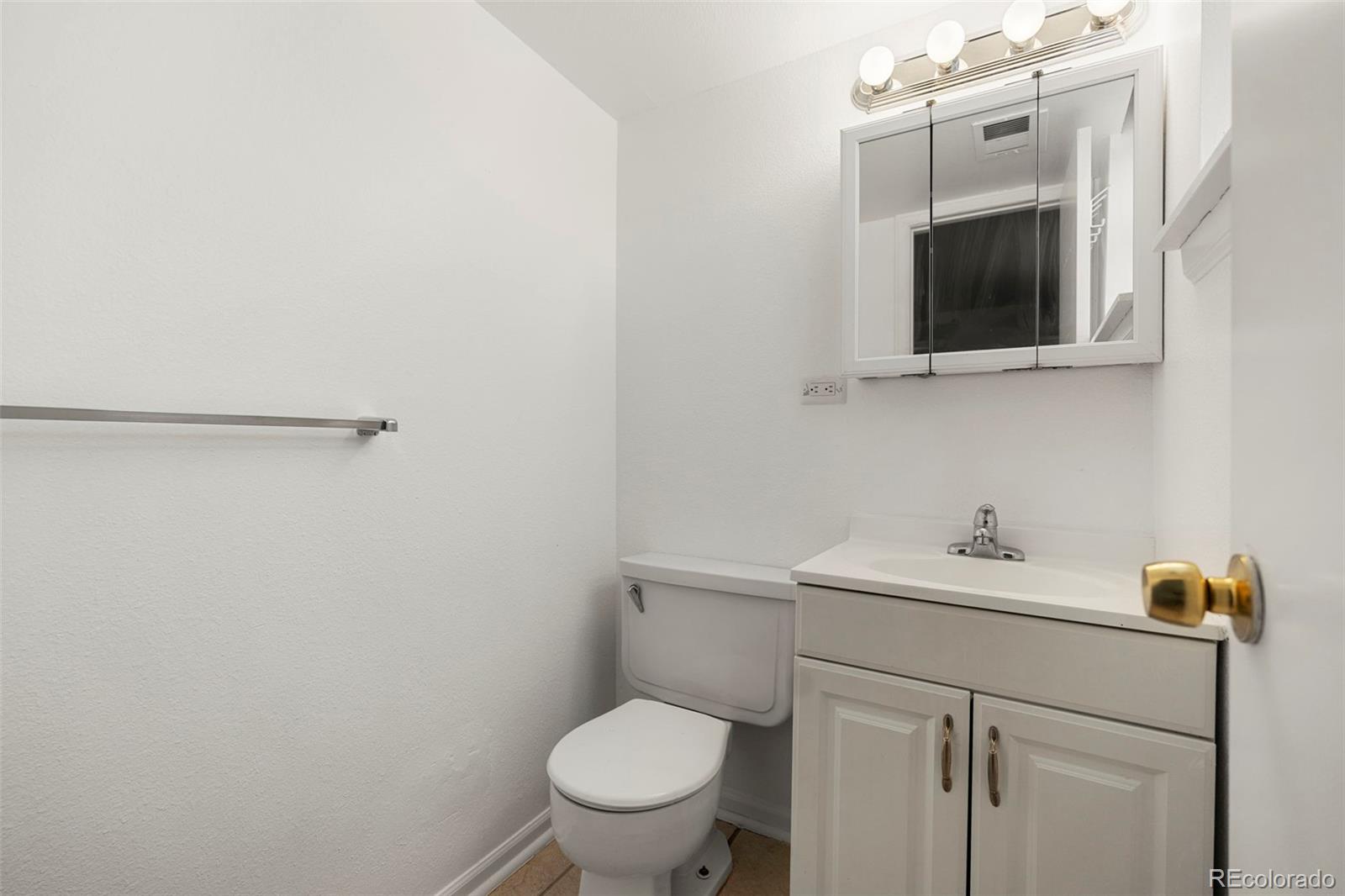 MLS Image #10 for 9240 e girard avenue,denver, Colorado