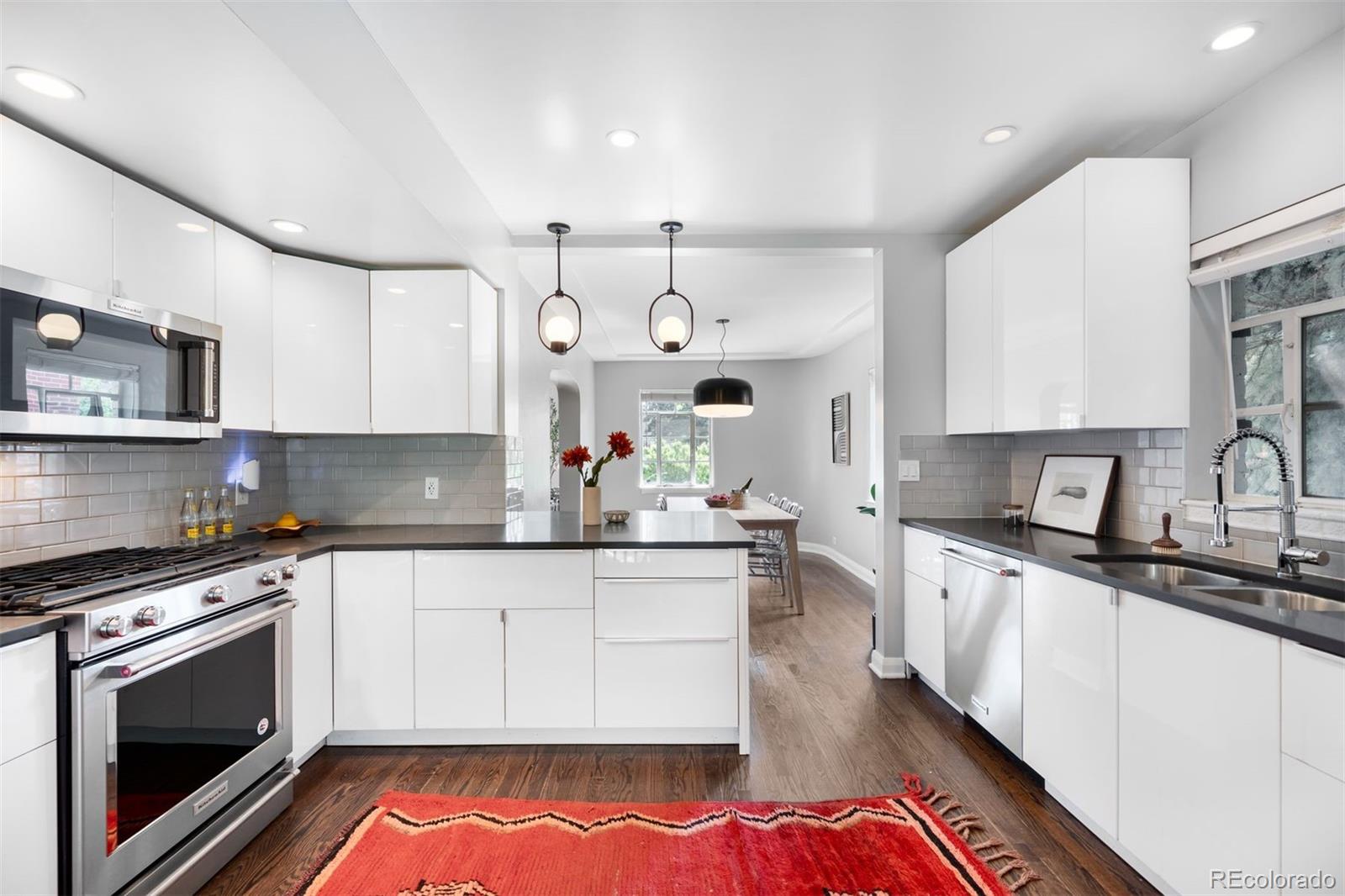 MLS Image #10 for 2383  jasmine street,denver, Colorado