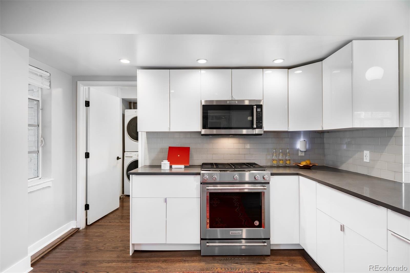 MLS Image #13 for 2383  jasmine street,denver, Colorado