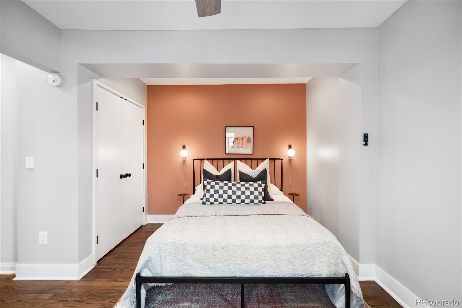 MLS Image #18 for 2383  jasmine street,denver, Colorado
