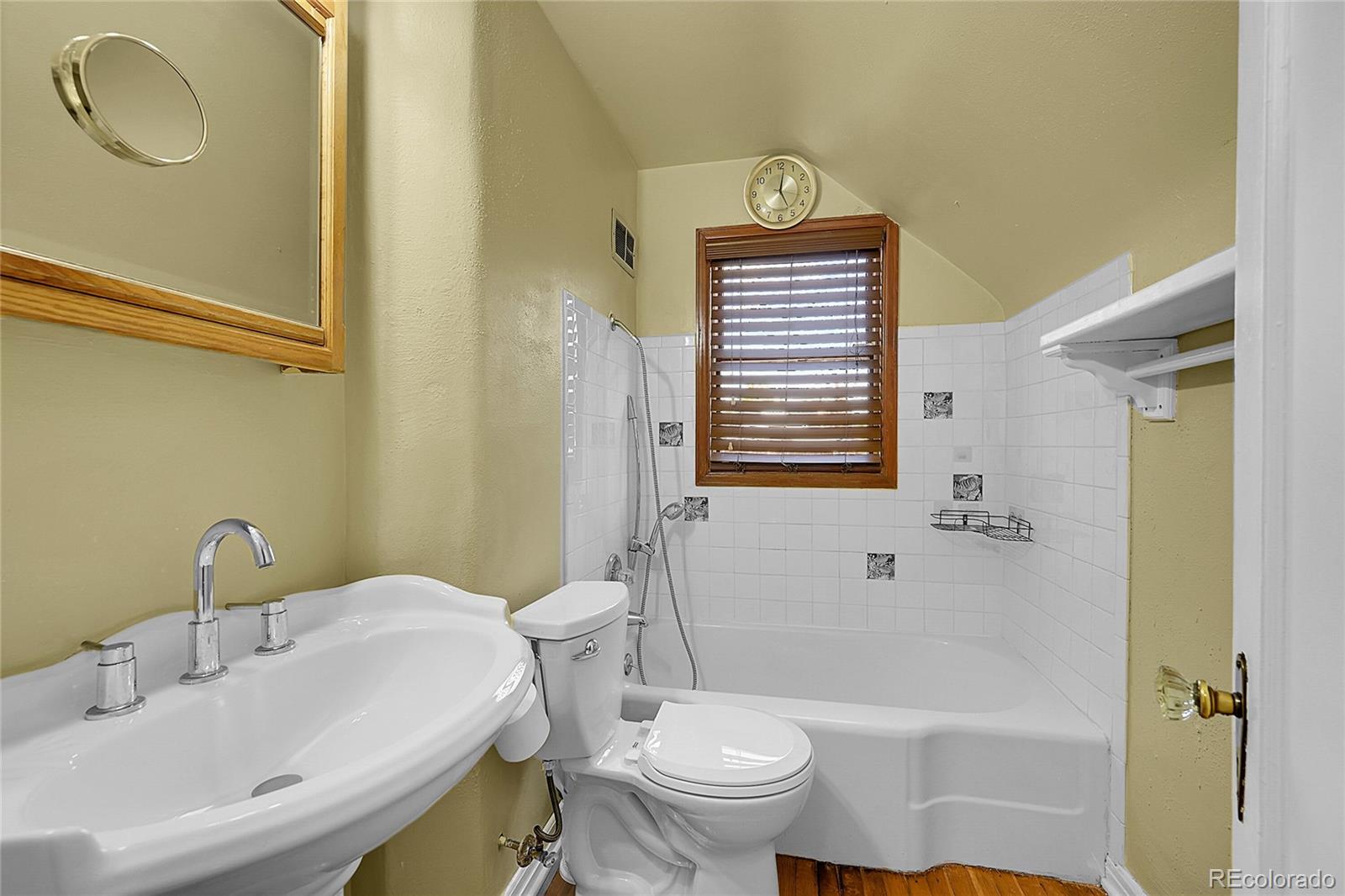 MLS Image #18 for 3070  colorado boulevard,denver, Colorado