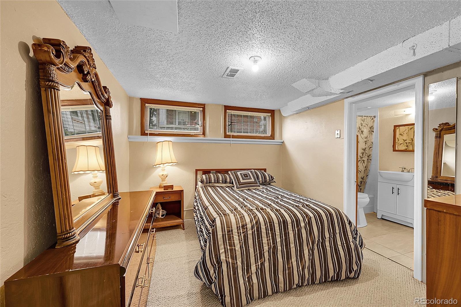 MLS Image #27 for 3070  colorado boulevard,denver, Colorado