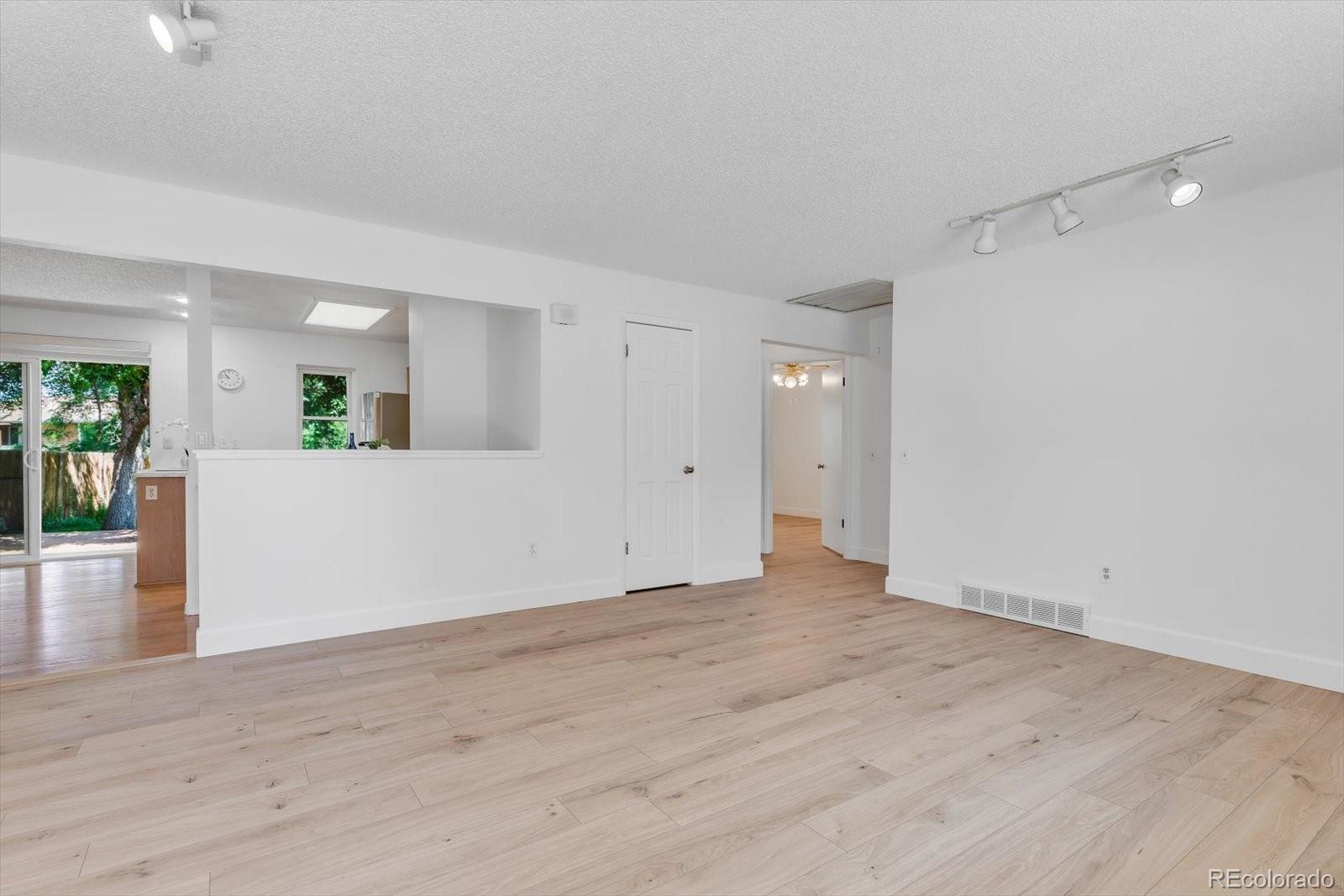 MLS Image #5 for 8705 w 86th drive,arvada, Colorado