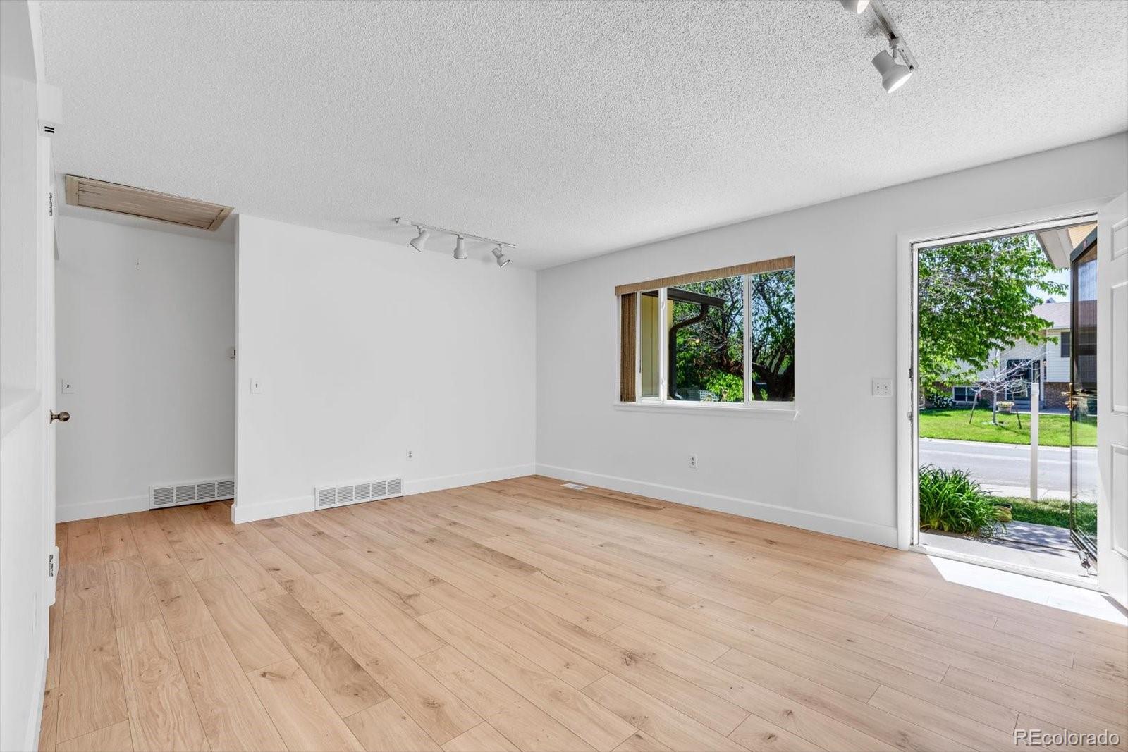 MLS Image #6 for 8705 w 86th drive,arvada, Colorado