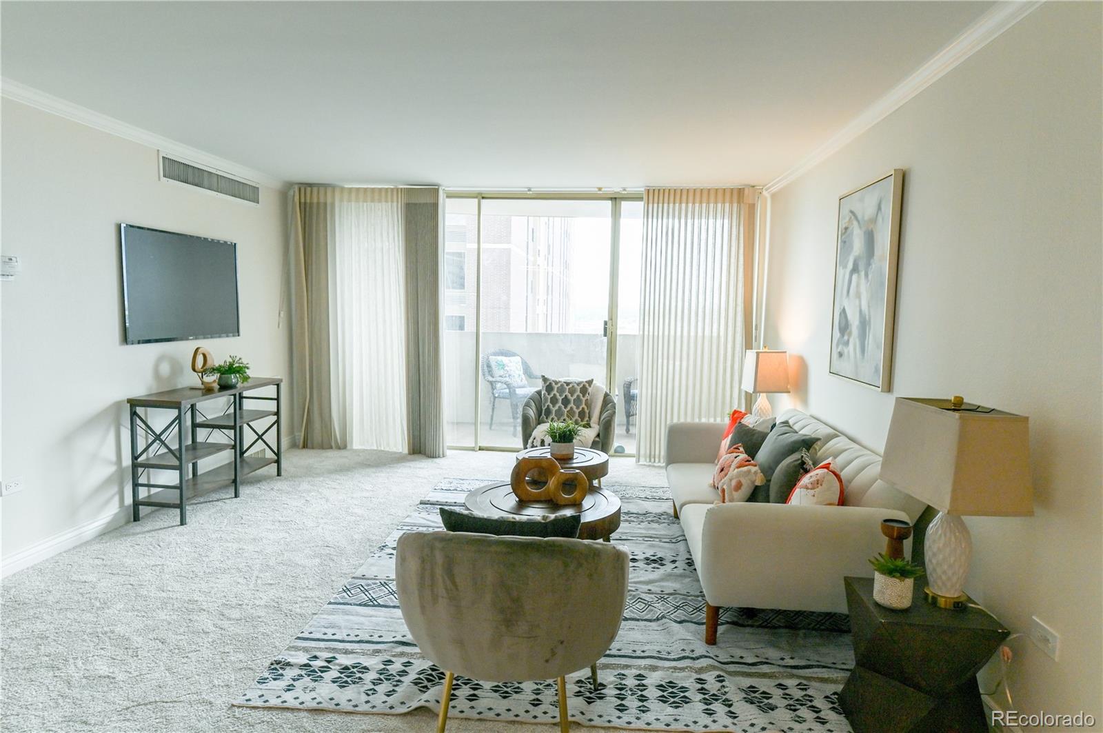 MLS Image #4 for 1020  15th street,denver, Colorado