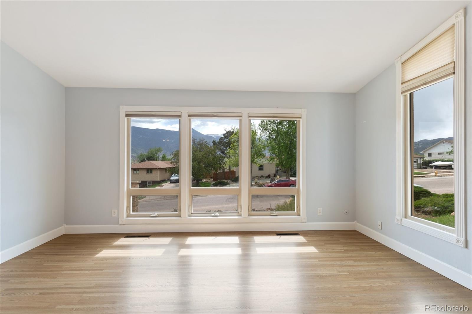 MLS Image #26 for 813  panorama drive,colorado springs, Colorado
