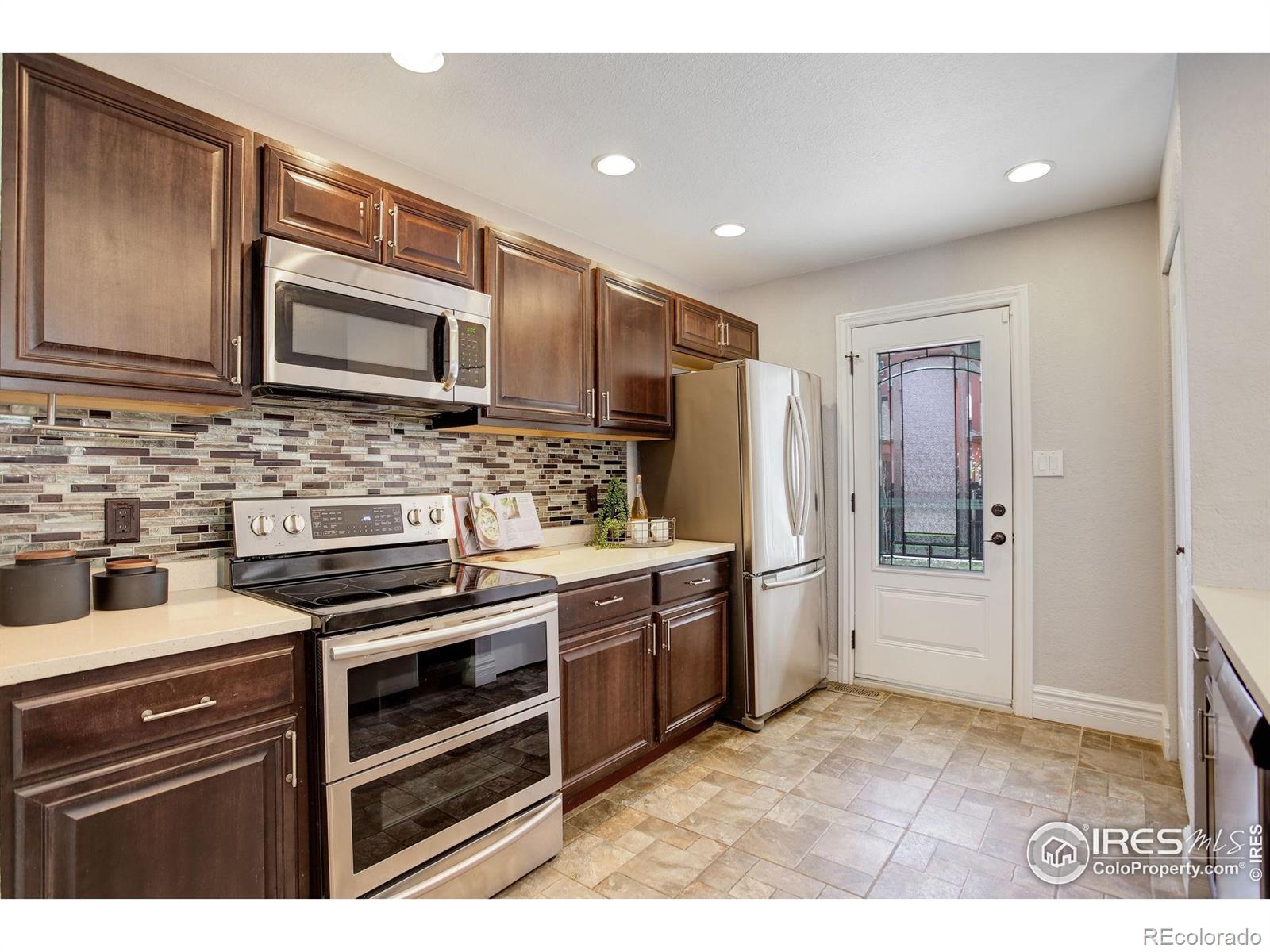 MLS Image #8 for 319  carter lane,longmont, Colorado