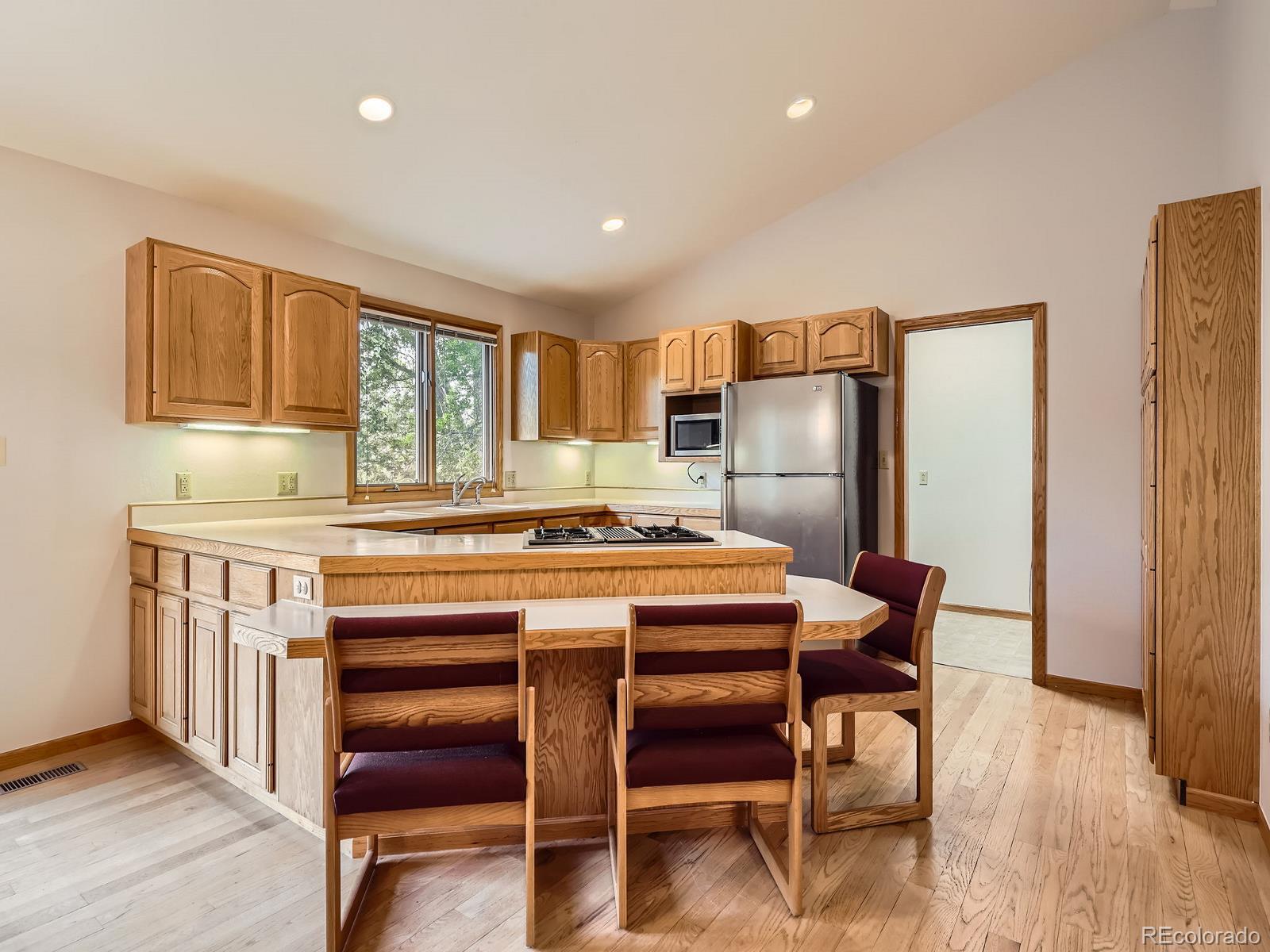 MLS Image #11 for 9670 w 69th avenue,arvada, Colorado