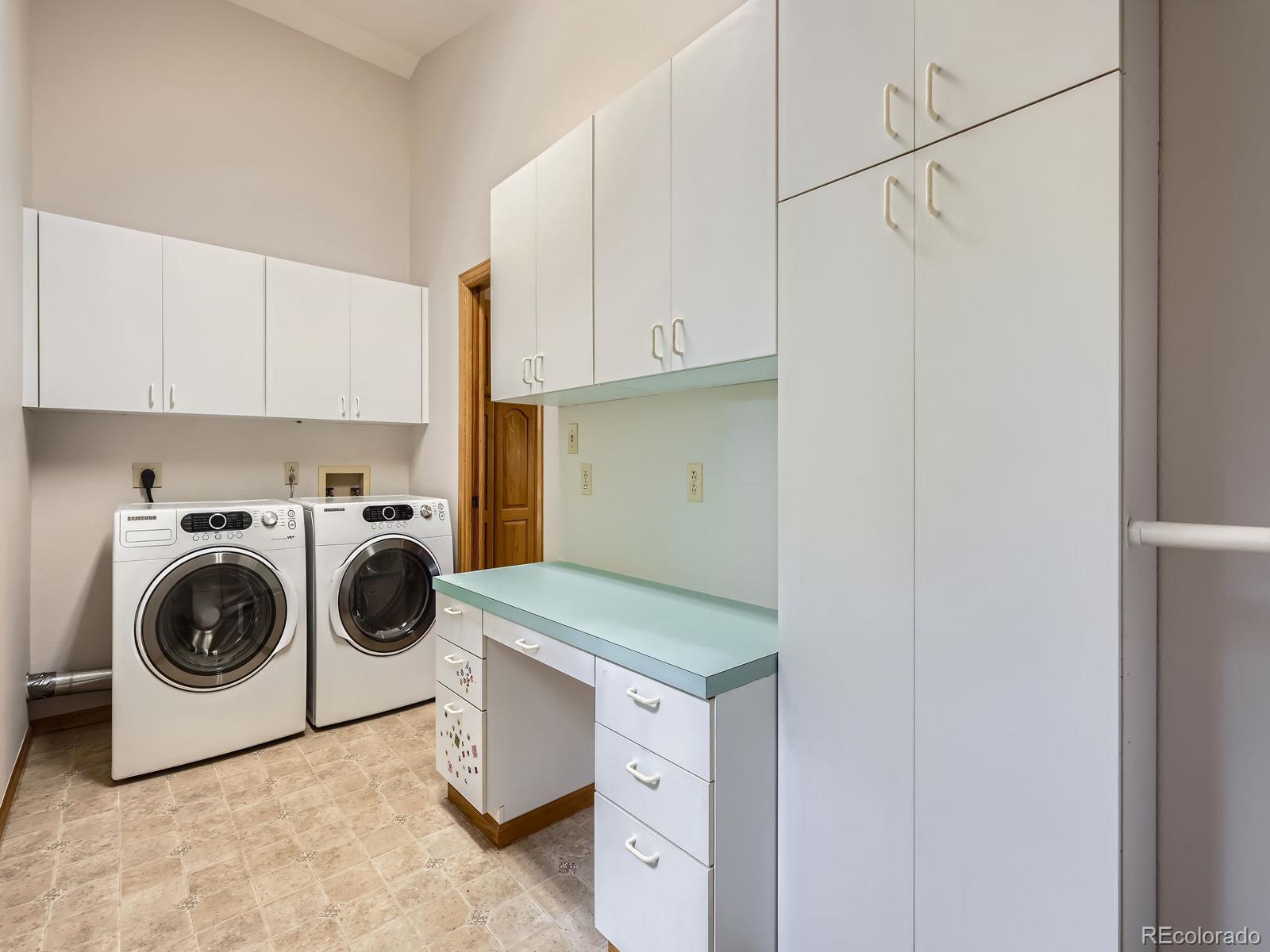 MLS Image #28 for 9670 w 69th avenue,arvada, Colorado