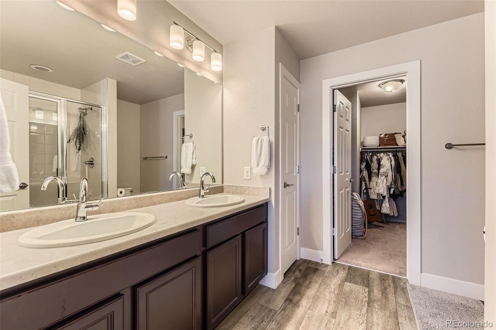 MLS Image #15 for 16057 e 47th place,denver, Colorado
