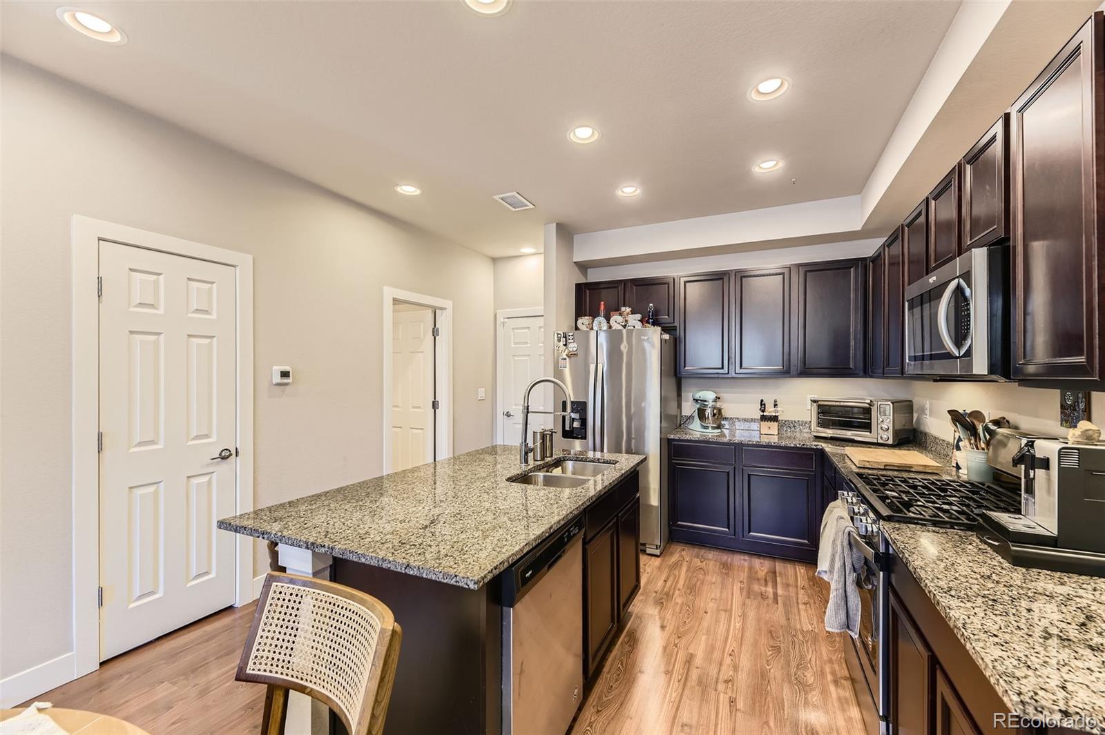 MLS Image #7 for 16057 e 47th place,denver, Colorado