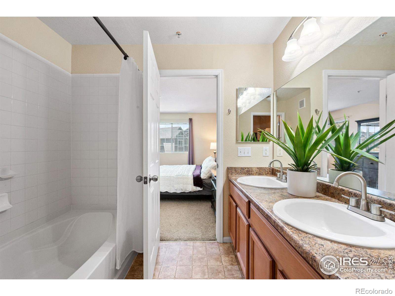 MLS Image #17 for 14300  waterside lane,broomfield, Colorado