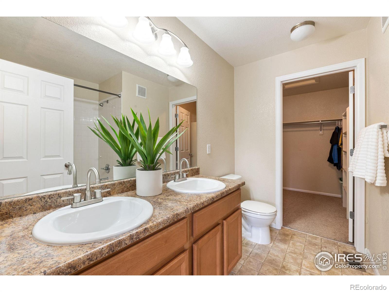 MLS Image #18 for 14300  waterside lane,broomfield, Colorado