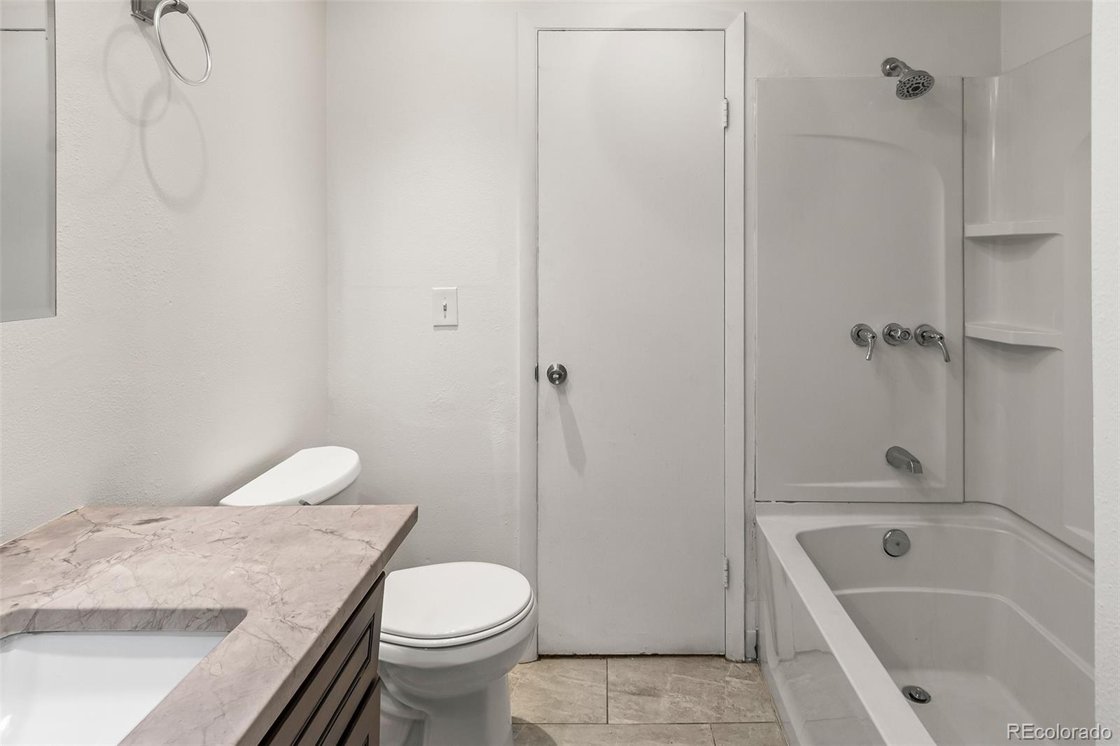 MLS Image #16 for 865 s quebec street,denver, Colorado