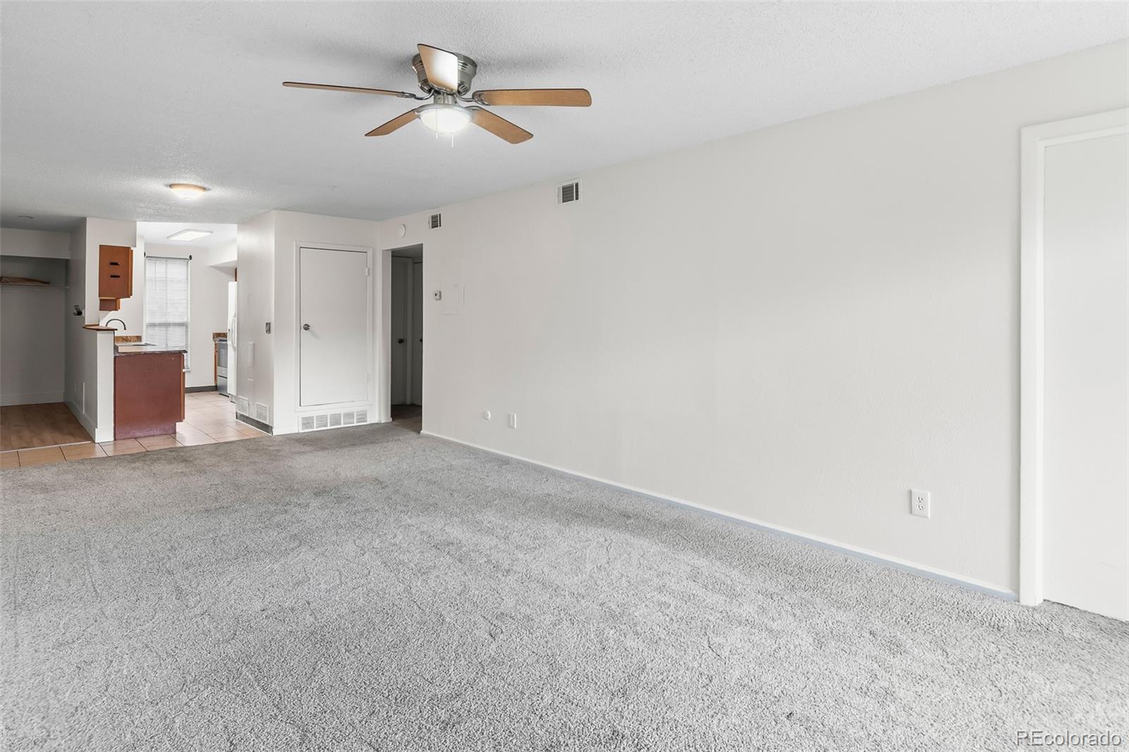 MLS Image #26 for 865 s quebec street,denver, Colorado