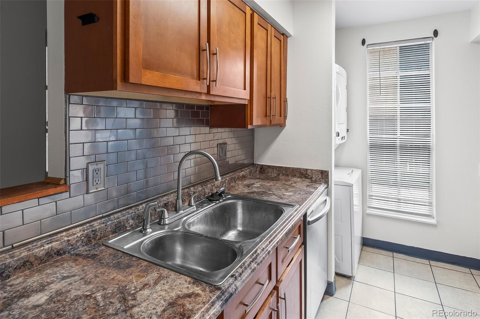 MLS Image #8 for 865 s quebec street,denver, Colorado
