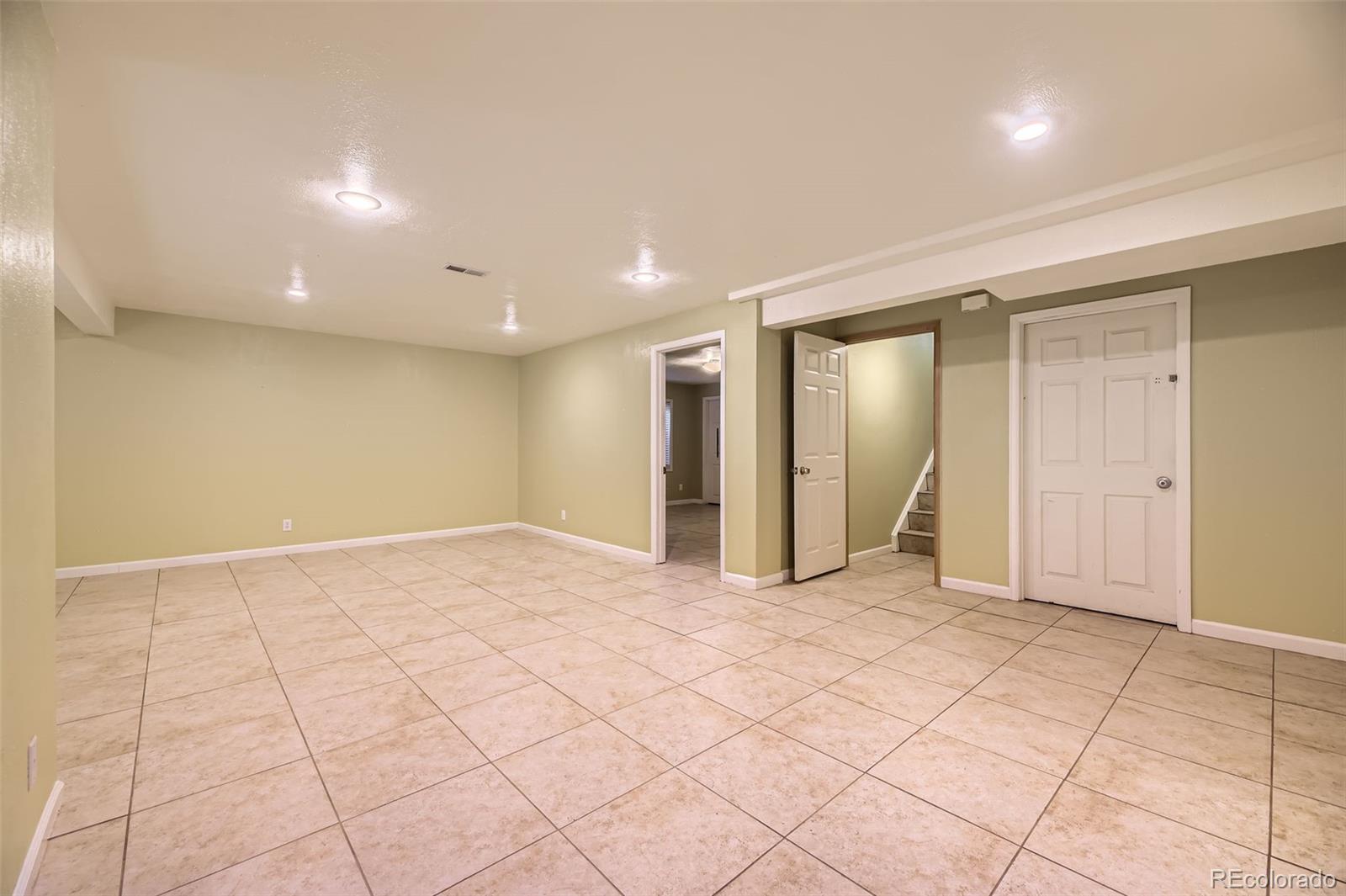 MLS Image #19 for 9742 e hawaii place,aurora, Colorado