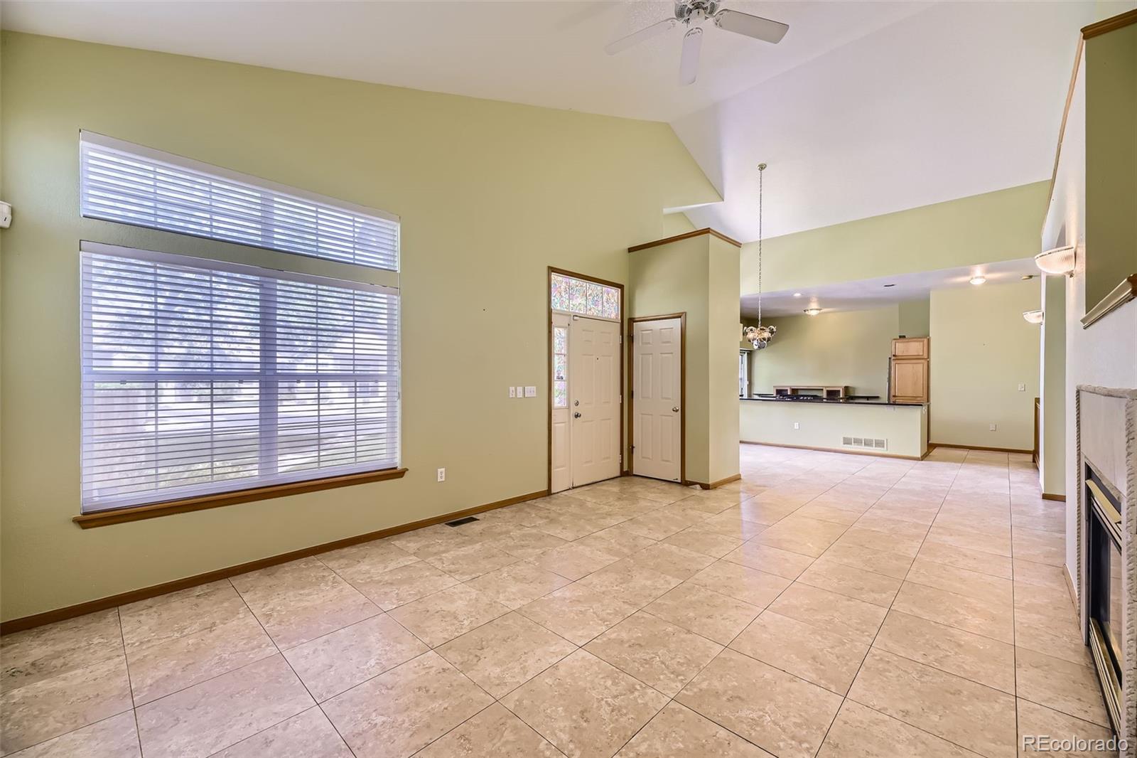 MLS Image #4 for 9742 e hawaii place,aurora, Colorado