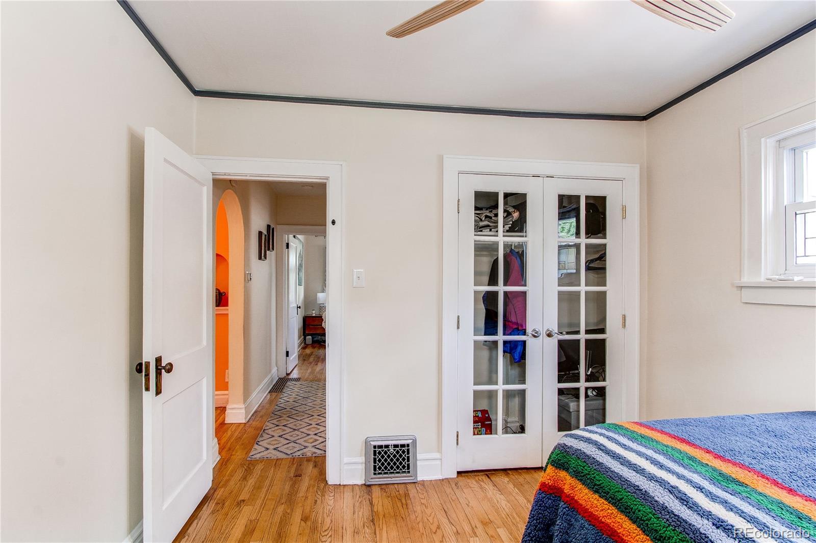 MLS Image #14 for 1844 s lincoln street,denver, Colorado