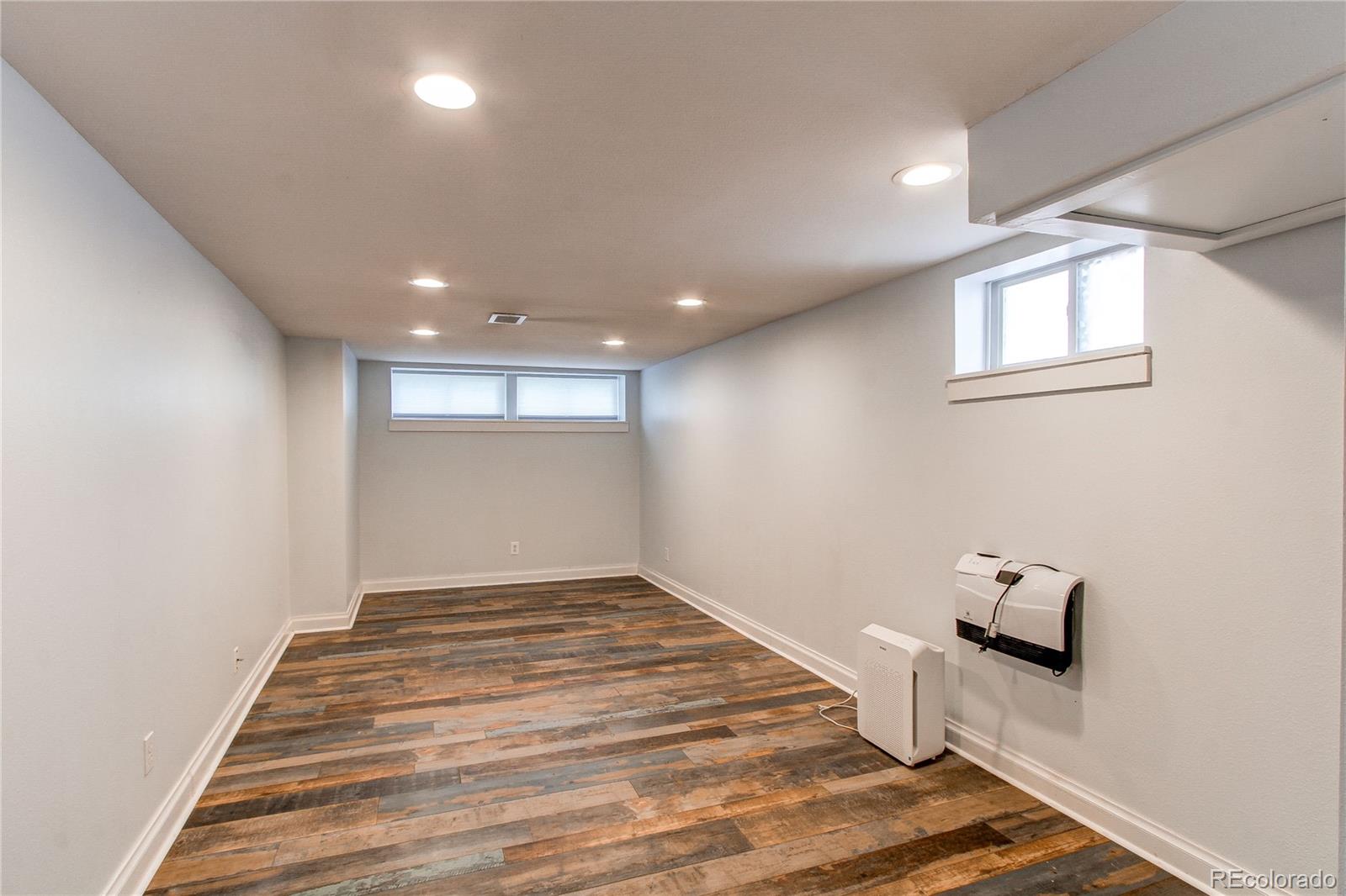 MLS Image #15 for 1844 s lincoln street,denver, Colorado