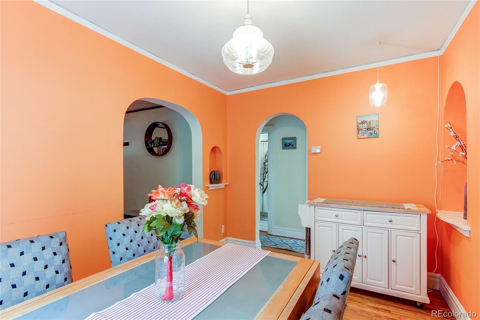MLS Image #6 for 1844 s lincoln street,denver, Colorado