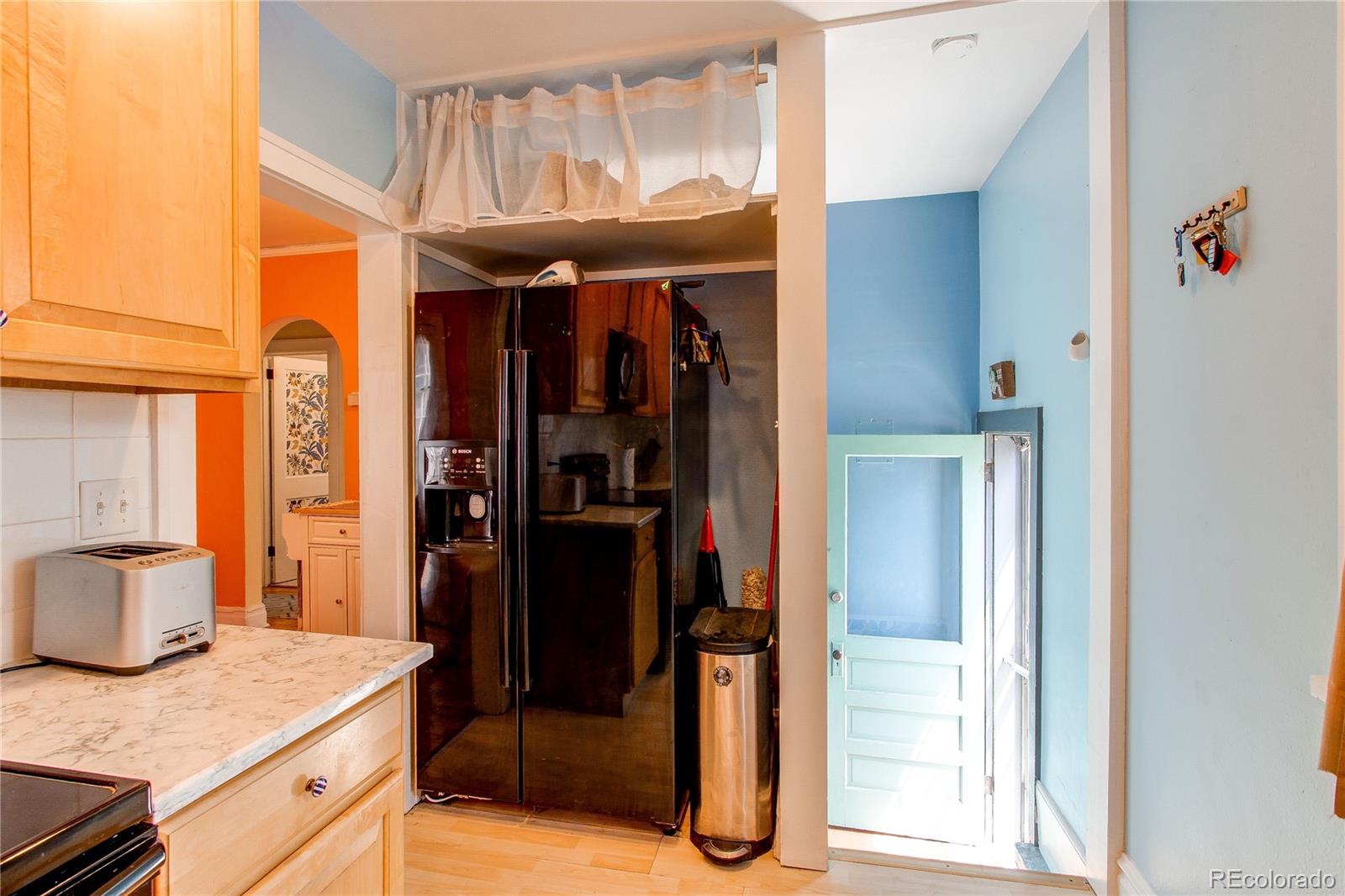 MLS Image #9 for 1844 s lincoln street,denver, Colorado