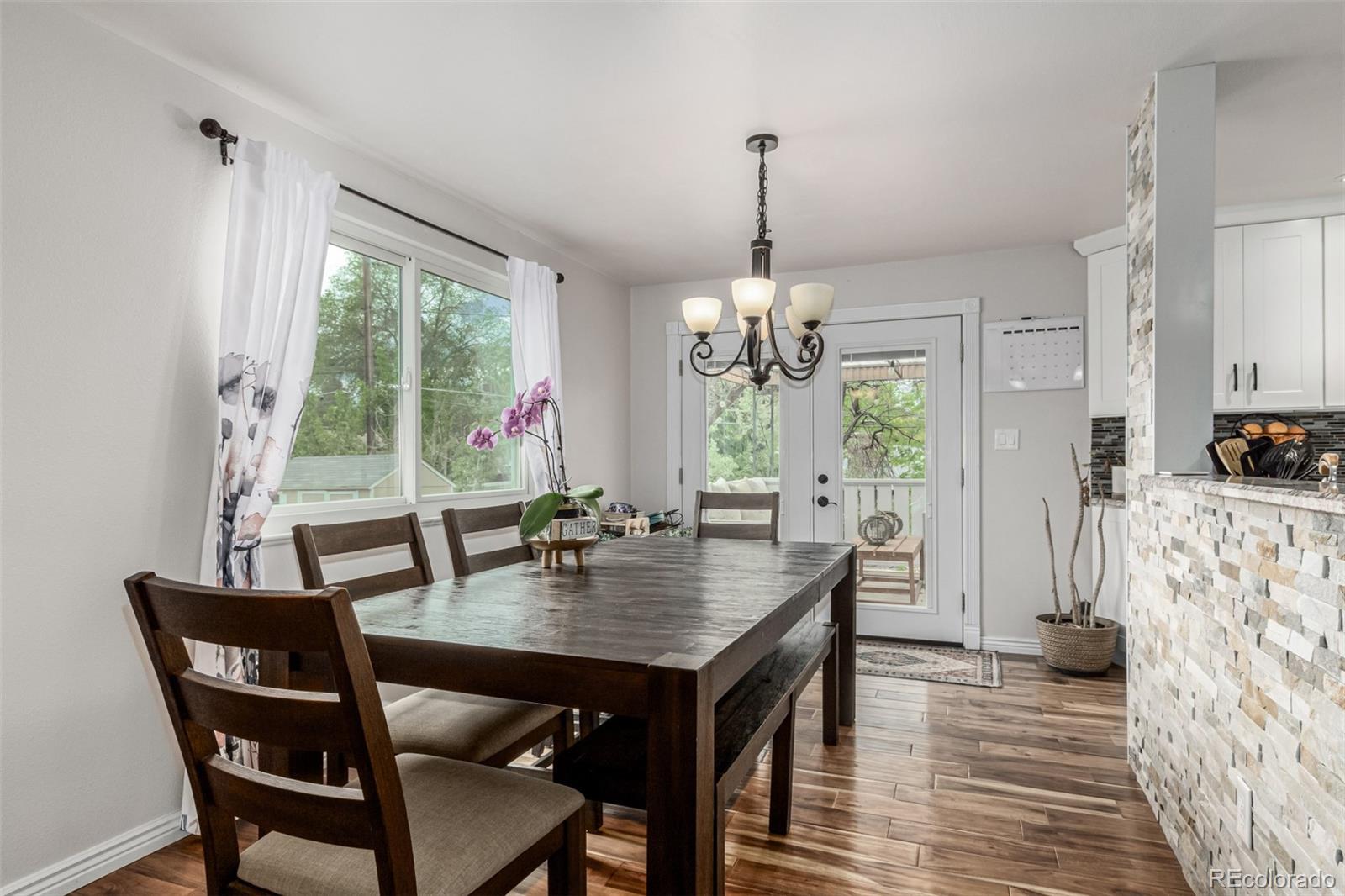 MLS Image #14 for 4643 s vrain street,denver, Colorado