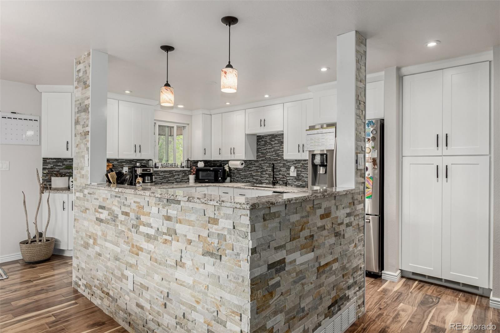 MLS Image #16 for 4643 s vrain street,denver, Colorado