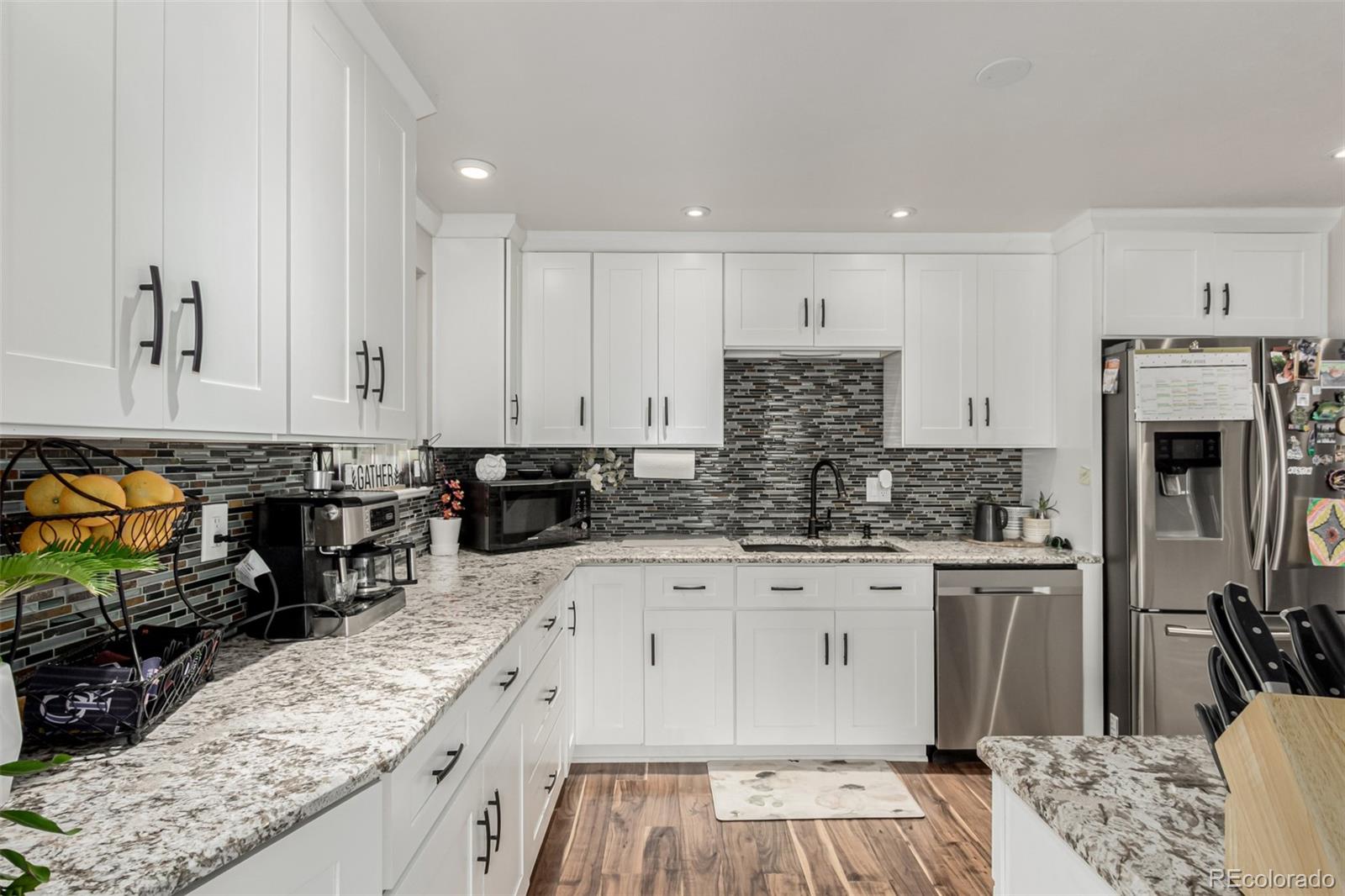 MLS Image #17 for 4643 s vrain street,denver, Colorado