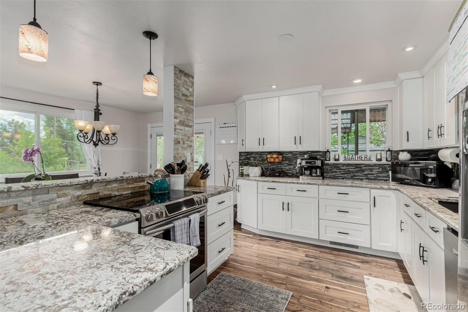 MLS Image #20 for 4643 s vrain street,denver, Colorado
