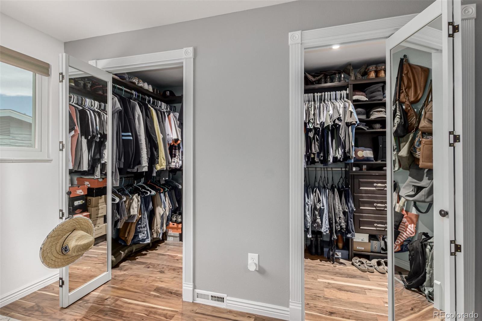 MLS Image #28 for 4643 s vrain street,denver, Colorado