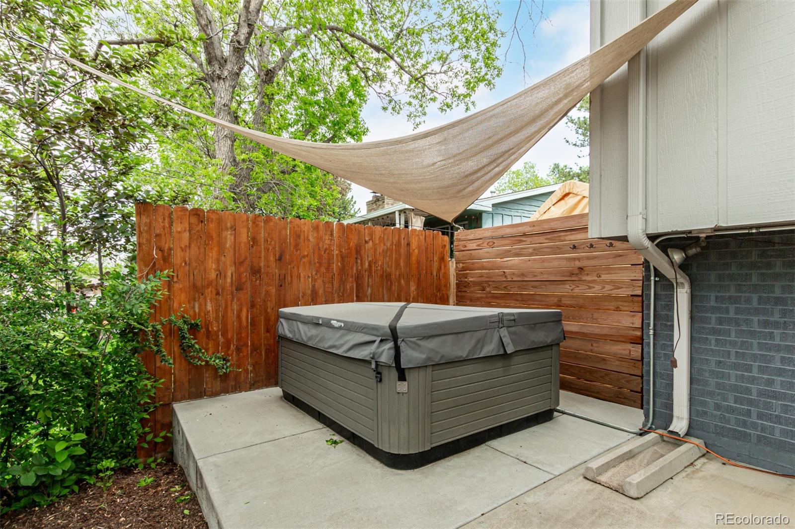 MLS Image #41 for 4643 s vrain street,denver, Colorado
