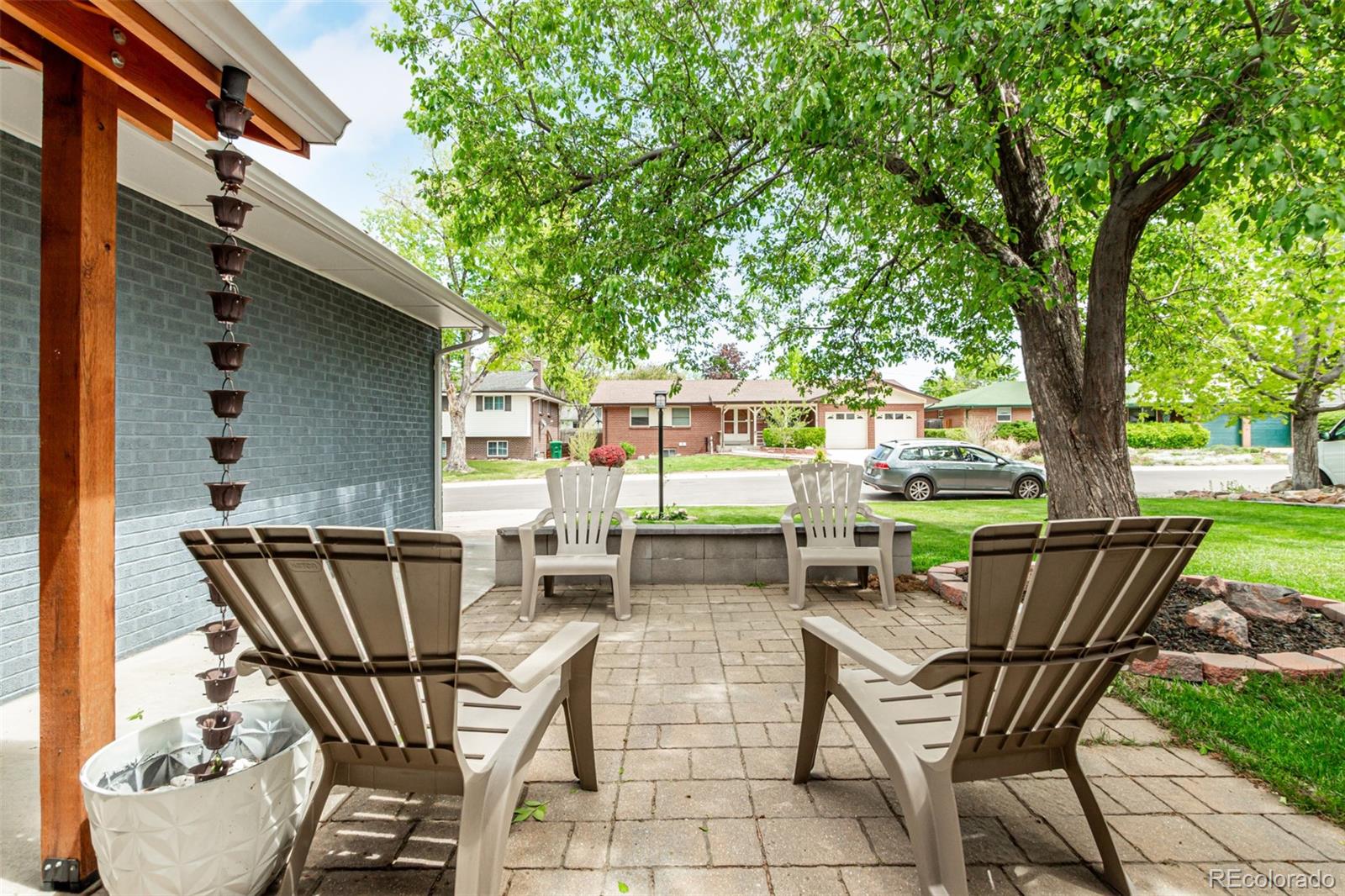 MLS Image #8 for 4643 s vrain street,denver, Colorado
