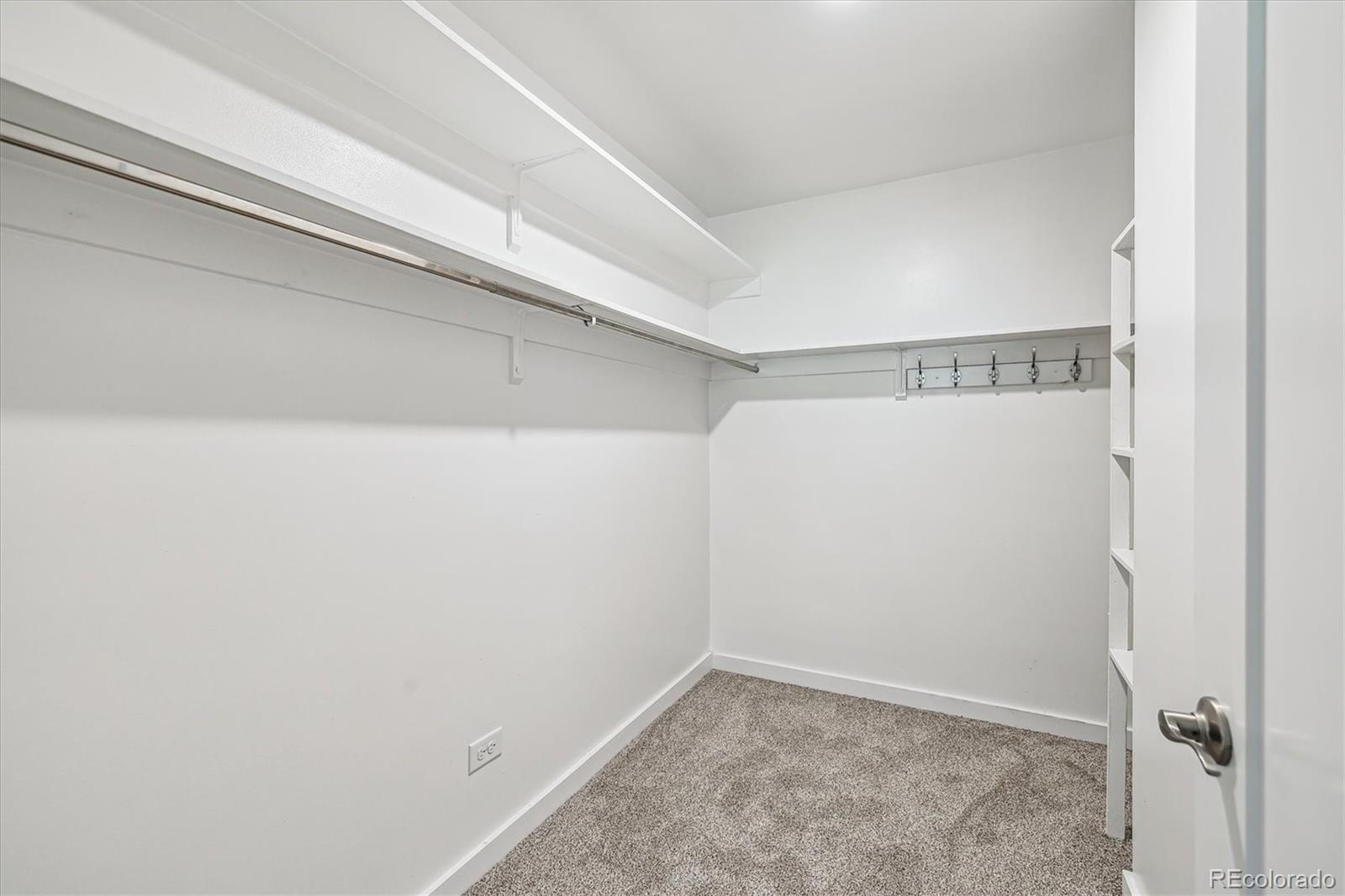 MLS Image #15 for 650 s alton way,denver, Colorado