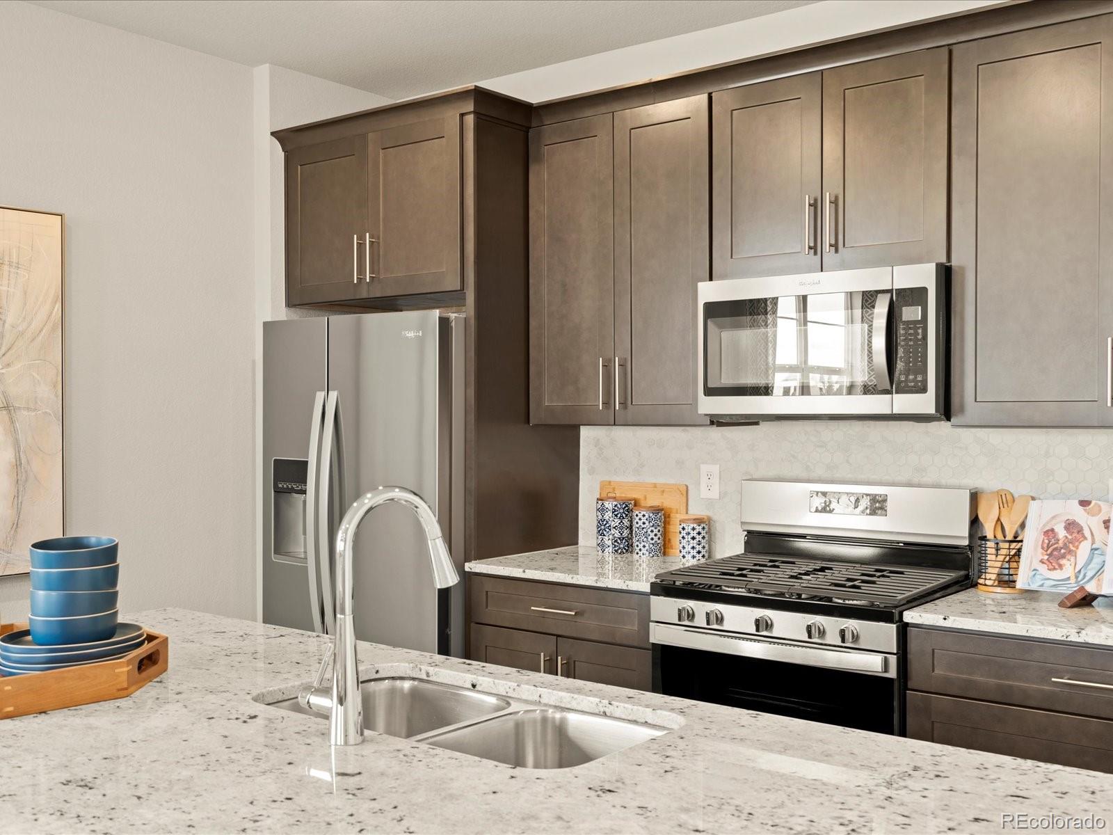 MLS Image #14 for 20802 e 66th avenue,aurora, Colorado