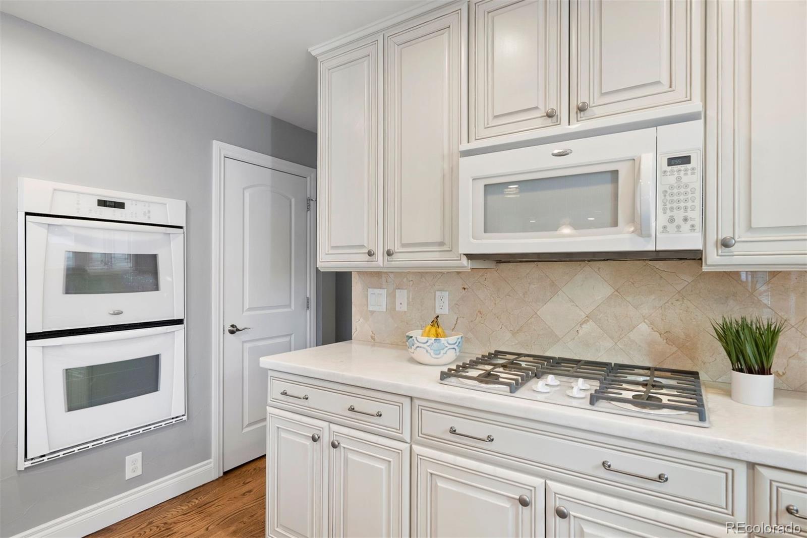 MLS Image #14 for 3330 e tennessee avenue,denver, Colorado