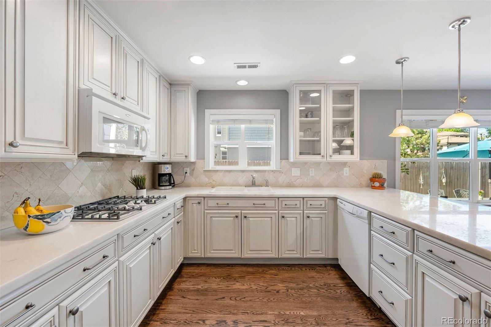 MLS Image #4 for 3330 e tennessee avenue,denver, Colorado