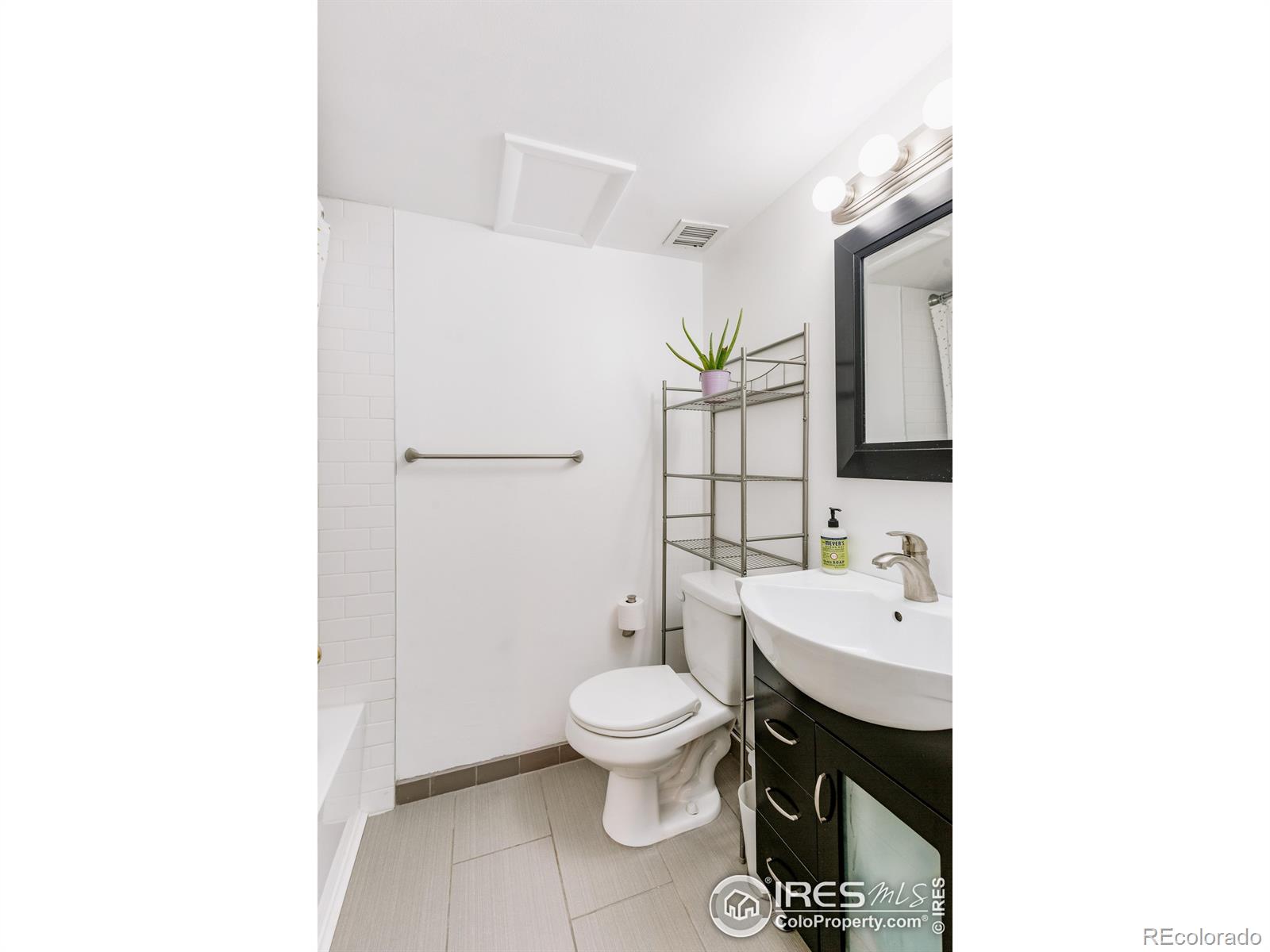 MLS Image #18 for 1441 n humboldt street,denver, Colorado