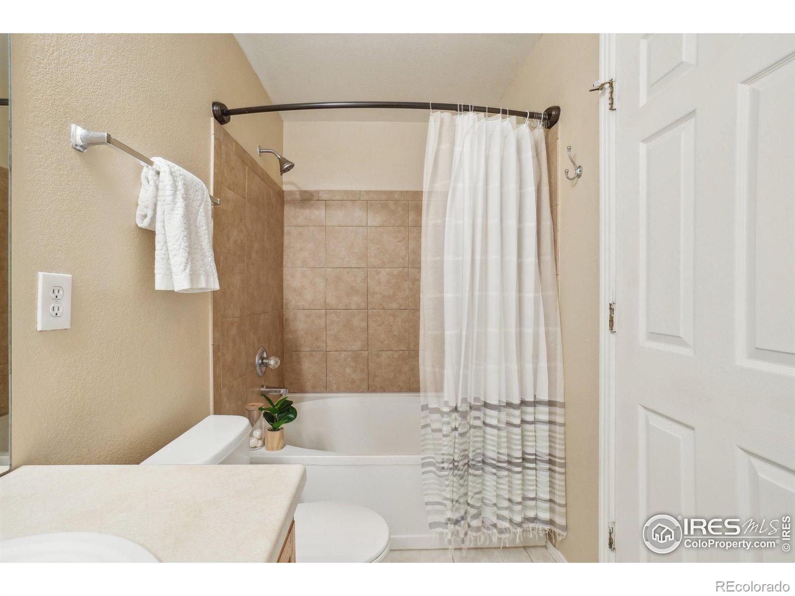 MLS Image #15 for 3002 w elizabeth street,fort collins, Colorado