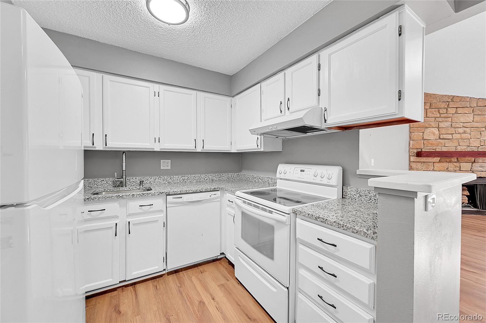 MLS Image #7 for 12023 e harvard avenue,aurora, Colorado