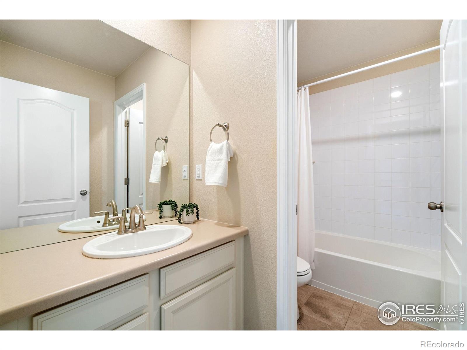 MLS Image #22 for 214  tigercat way,fort collins, Colorado